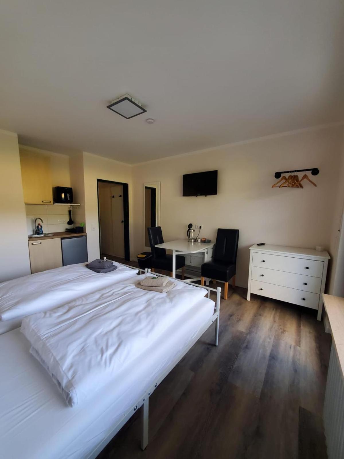 Gaestehaus Am Wald Lichtenau  Экстерьер фото